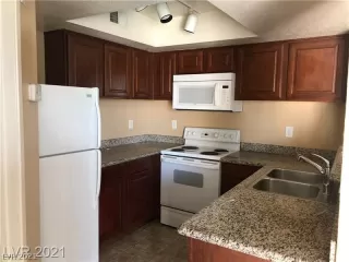 Photo #4: 2280498 Listing 