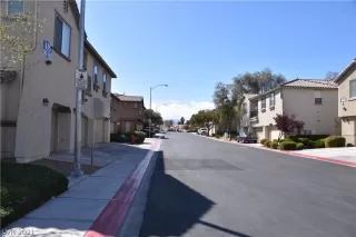 Photo #2: 2280520 Listing