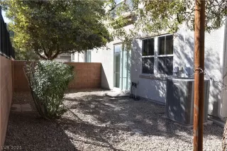 Photo #6: 2280520 Listing