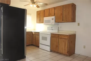 Photo #5: 2280549 Listing 