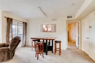 Photo #2: 2280550 Listing 