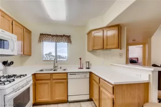 Photo #4: 2280550 Listing 