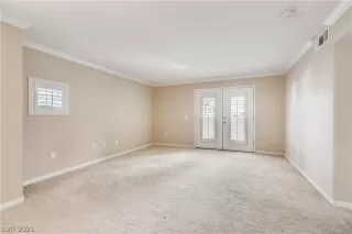 Photo #5: 2280572 Listing