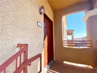 Photo #1: 2280593 Listing 