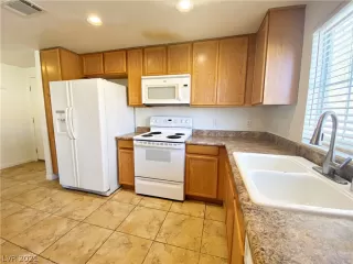 Photo #4: 2280593 Listing 