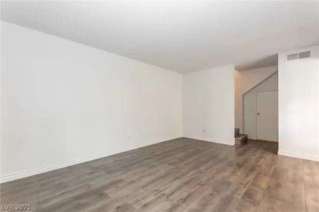 MLS: 2280613 Condo For Sale