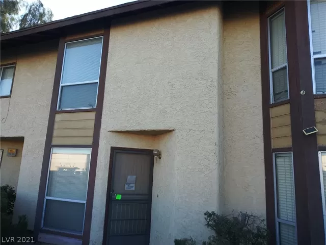 MLS: 2280634 Condo For Sale