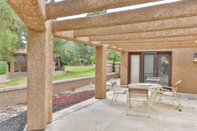 MLS: 2280689 Condo For Sale