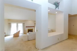 Photo #1: 2280689 Listing 