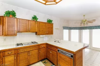 Photo #2: 2280689 Listing 