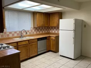 Photo #1: 2280726 Listing 