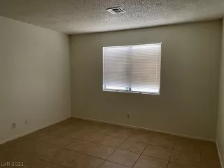 Photo #5: 2280726 Listing 