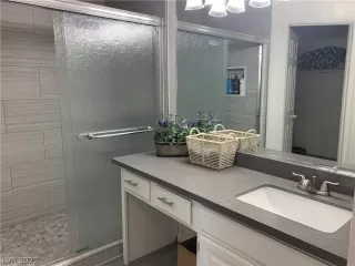 Photo #6: 2280751 Listing 
