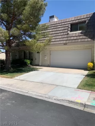 Photo #2: 2280757 Listing