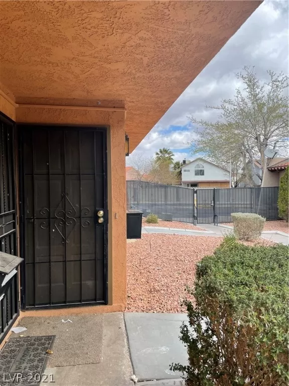 MLS: 2280763 Condo For Sale