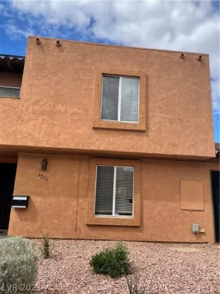 Photo #1: 2280763 Listing