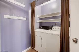 Photo #6: 2280784 Listing 