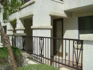 Photo #3: 2280795 Listing 