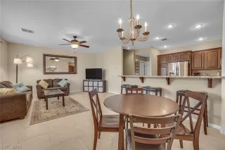 Photo #3: 2280806 Listing 