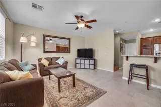 Photo #6: 2280806 Listing 