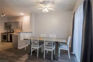 Photo #5: 2280820 Listing 