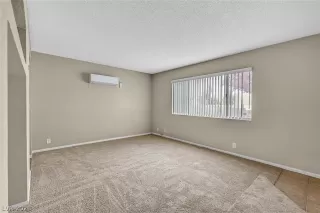 Photo #4: 2280836 Listing 