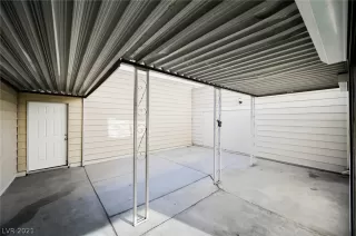 Photo #4: 2280839 Listing