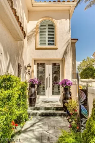 Photo #4: 2280865 Listing 