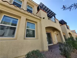 Photo #2: 2280871 Listing 