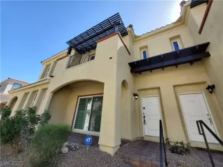 Photo #3: 2280871 Listing 