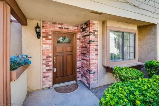 Photo #2: 2280886 Listing 