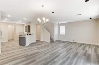 Photo #2: 2280919 Listing 