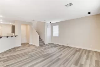 Photo #6: 2280919 Listing 