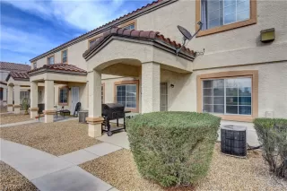 Photo #3: 2281012 Listing