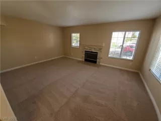 Photo #2: 2281013 Listing 