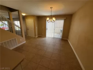 Photo #5: 2281013 Listing 