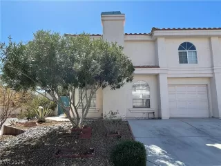 Photo #1: 2281020 Listing