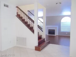 Photo #2: 2281020 Listing