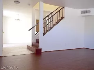 Photo #3: 2281020 Listing