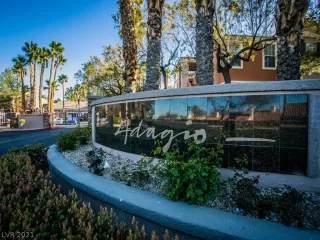 Photo #1: 2281035 Listing