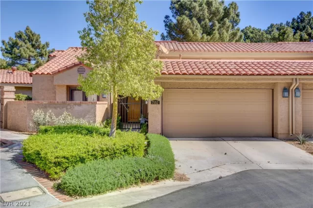 MLS: 2281043 Condo For Sale