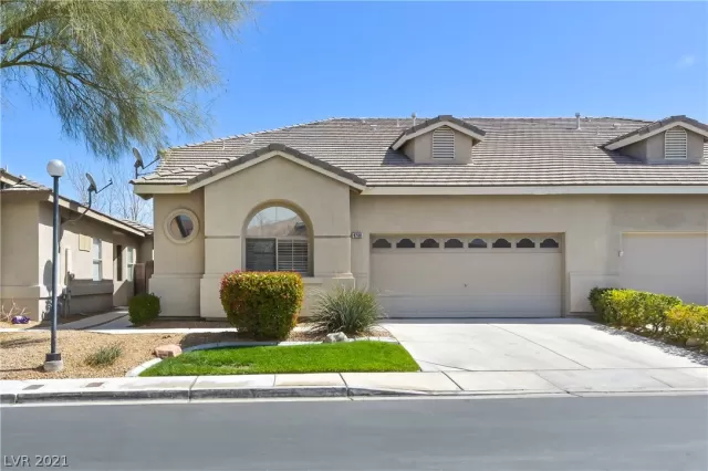 MLS: 2281054 Condo For Sale