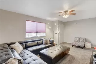 Photo #2: 2281070 Listing