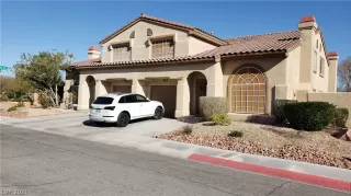 Photo #5: 2281096 Listing