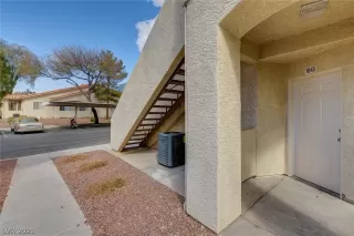 Photo #1: 2281179 Listing