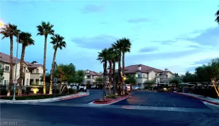 Photo #3: 2281263 Listing