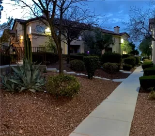 Photo #5: 2281263 Listing