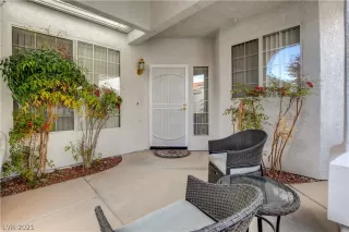 Photo #2: 2281280 Listing