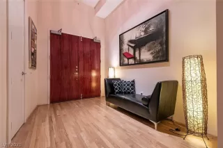 Photo #5: 2281285 Listing 