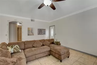 Photo #3: 2281300 Listing